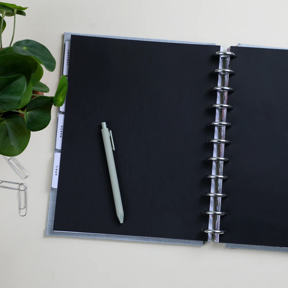 Everyday Essentials - Black Big Filler Paper - 24 Sheets - Image 2