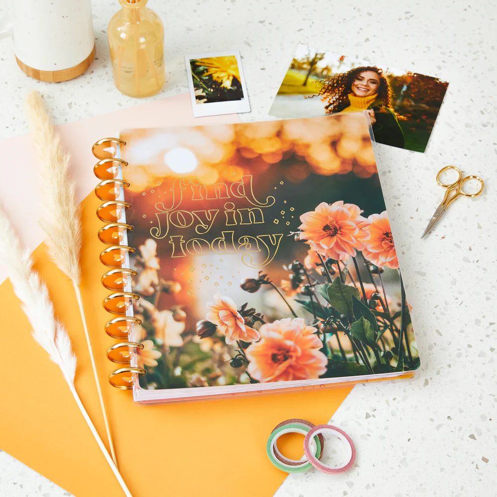 Happy Memory Keeping® Retro Blooms - DELUXE Big Photo Journal - Image 10